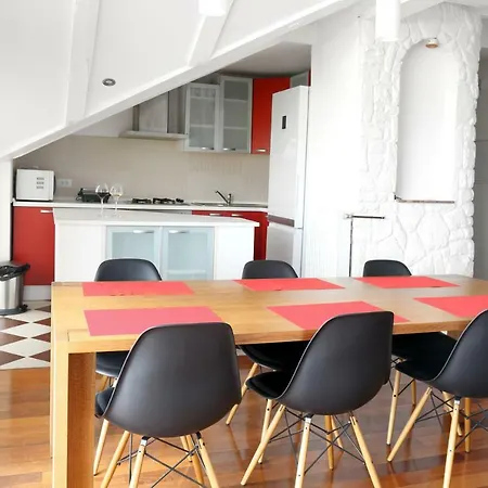 Birds View Опатия